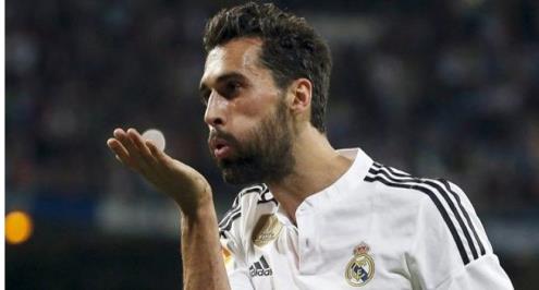 ميلان يتوصل لاتفاق لضم أربيلوا